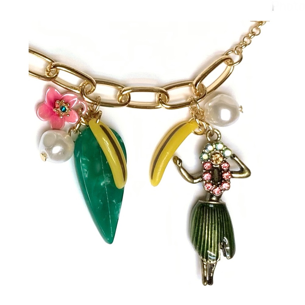 NWT Betsey Johnson💋ISLAND TIME HULA Gold Tone Stone/Faux Pearl Toggle Bracelet - Picture 8 of 9